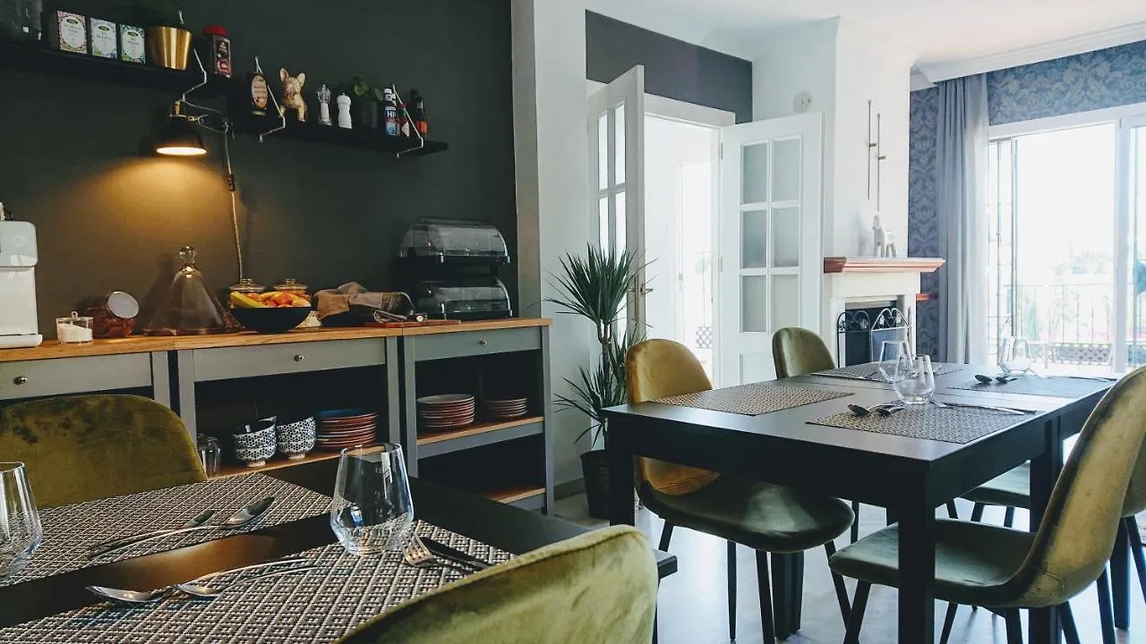 *** Penzion Carmen Rooms -- Boutique B&B By The Sea Nerja Španělsko