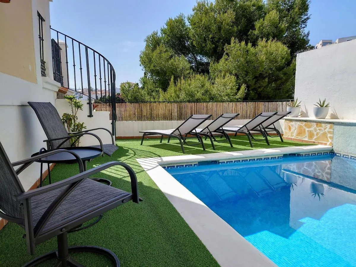 Carmen Rooms -- Boutique B&B By The Sea Nerja 3*,